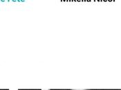 filles bleues l’été