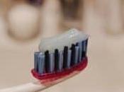 Comment fabriquer votre dentifrice maison