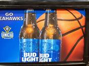 News bière UNCW accompagne brasseries locales bières renommées lors première année vente d'alcool Bière