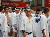 Hanagasa, virilité japonaise défile