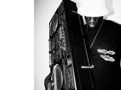 TRIIAD sort collaboration avec légende graffiti MODE2