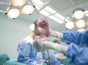 NAISSANCE première respiration déclenche signaux vitaux dans cerveau