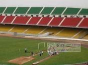 Cameroun Stade Réunification public Douala dicte