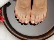 poissons docteurs soignent pieds