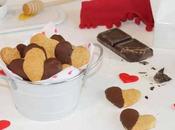 Biscuits miel cannelle chocolat noir pour Saint-Valentin