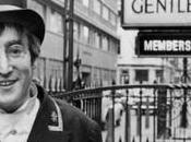 chanson Beatles dont John Lennon qu’elle était ennuyeuse”.