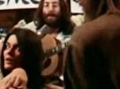 Pourquoi environ stations radio diffusé chanson John Lennon “Give Peace Chance” même temps