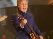 L’infatigable gentleman Paul McCartney enchante festival Glastonbury