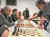 Seul contre tous, champion d’échecs flanché