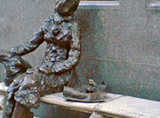 Beatles statue Eleanor Rigby Liverpool endommagée accidentellement conseil municipal