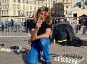 Laurent, échecs, défie Marseillais