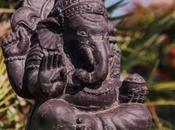 Statue Ganesh dans jardin