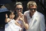 couple Hallyday adopter deuxième enfant